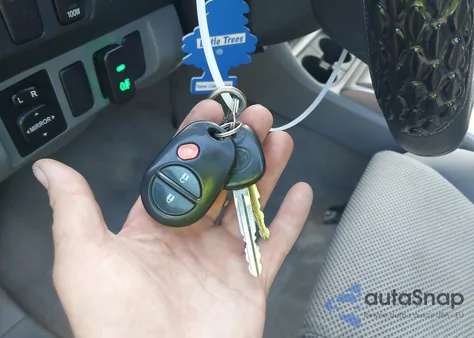 2005 Toyota Tacoma Base V6 from USA, damaged, VIN 5TEMU52N05Z069905